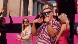Miniatura del video Wyglądasz Idealnie