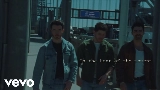 Miniatura del video Heat Of The Moment
